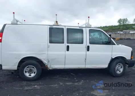 2012 Chevrolet Express 2500 Work Van from USA, damaged, VIN 1GCWGFBG8C1112269